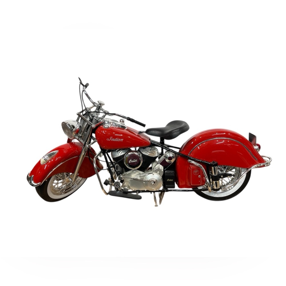 1948 Indian Chief die-cast motorcycle - Picture 2 of 11